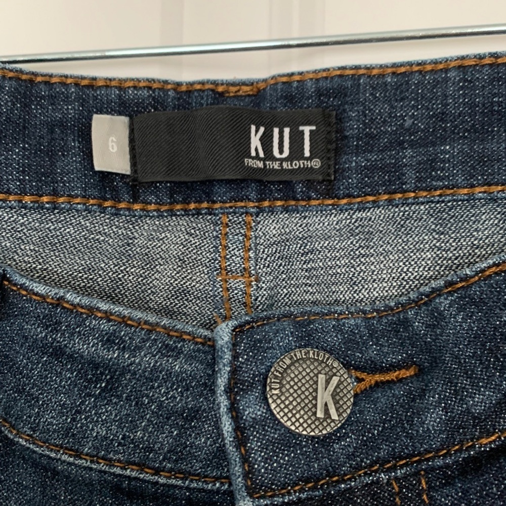 Kut from the Kloth Women’s Catherine Ankle Straight Leg Jeans - Dark Indigo - Picture 2 of 5